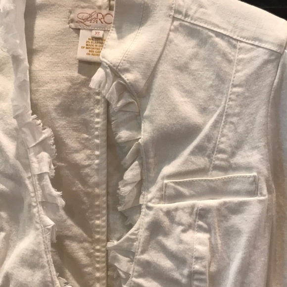 LaRok White Ruffled Blazer Size XS - Picture 2 of 6